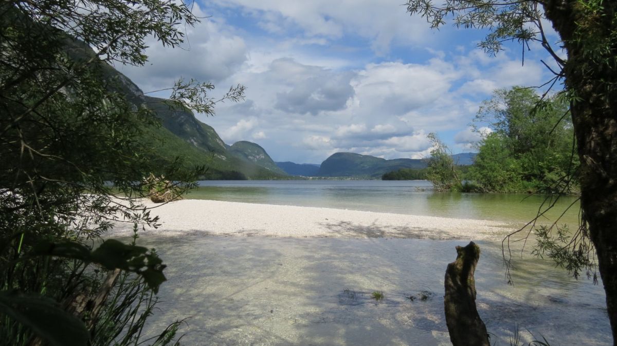 if you complained that Bled was a bit busy for you today, then we would say, well come here! if you complained that Bled was a bit busy for you today, then we would say, well come here!