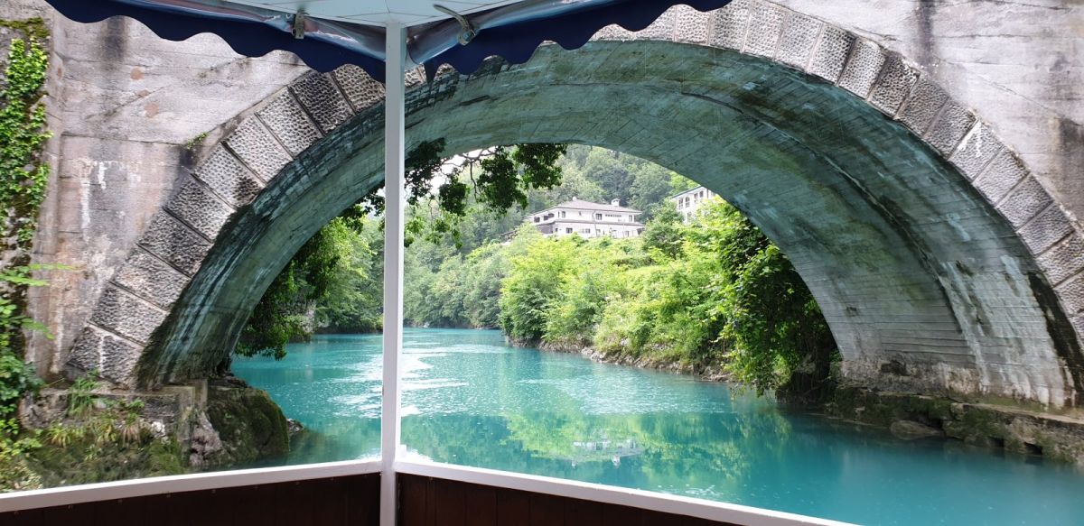 this is the special bridge where the dragon was killed and the beautiful coloured water of the Soca lake was created.. this is the special bridge where the dragon was killed and the beautiful coloured water of the Soca lake was created..
