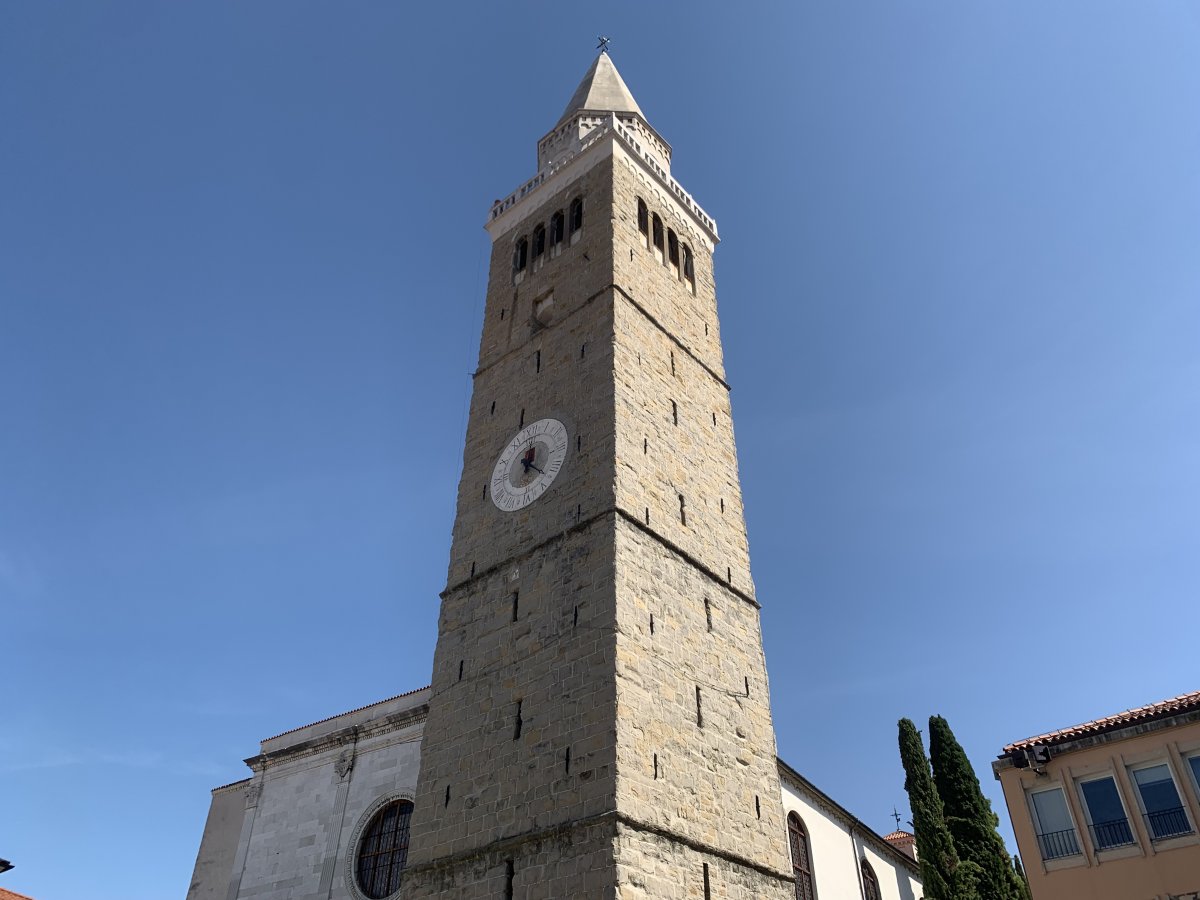 the main Venetian tower is on the central square.. you can go up here for the view..