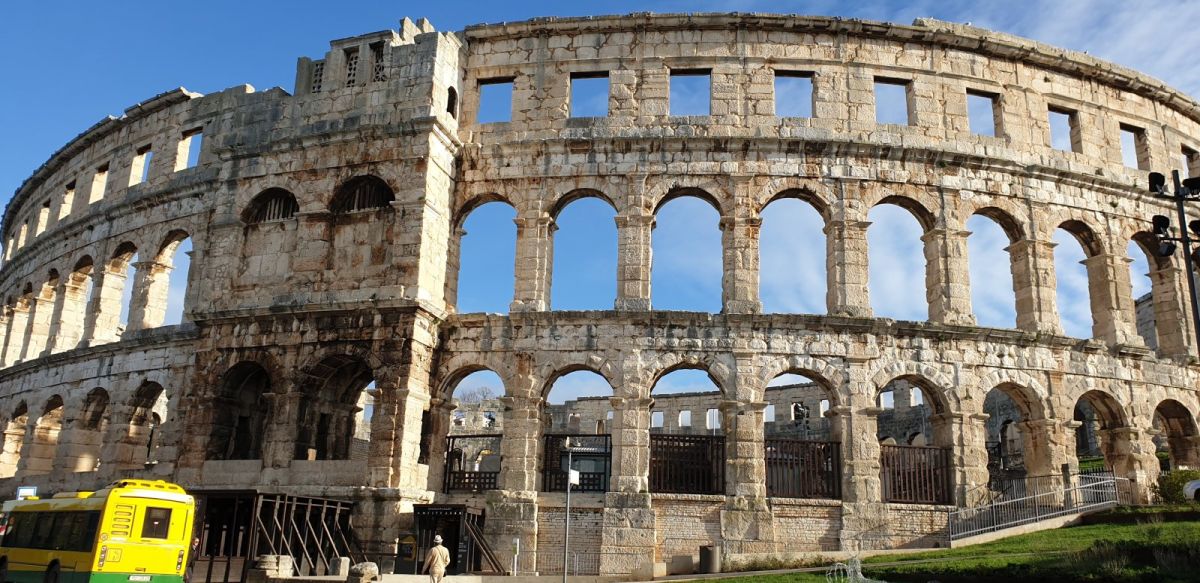 PULA Roman Ampitheatre & Hilltop village