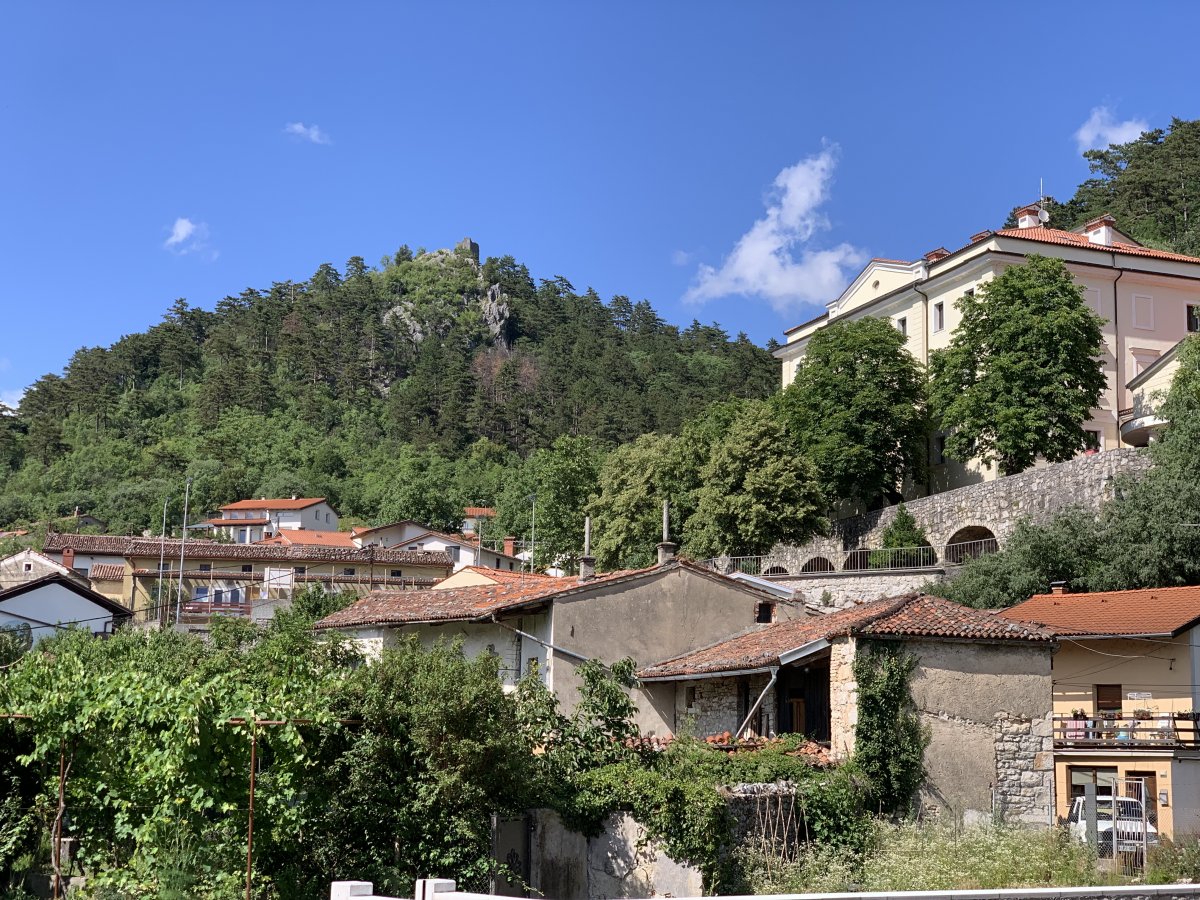 stunning vista up to the ruined castle from Vipava old town in the Vipava Valley.. stunning vista up to the ruined castle from Vipava old town in the Vipava Valley..
