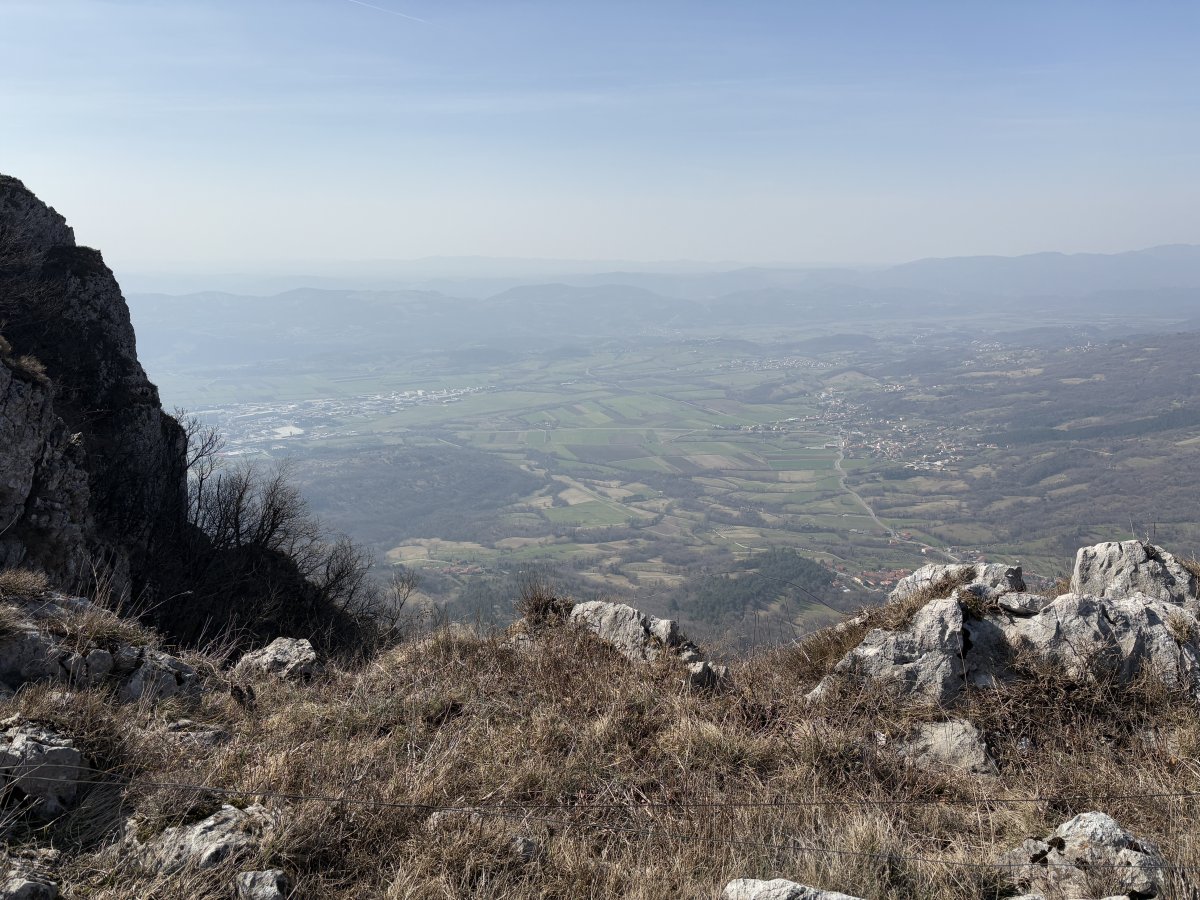 You get several stunning vista points over the beautiful Vipava Green Wine Valley.. You get several stunning vista points over the beautiful Vipava Green Wine Valley..