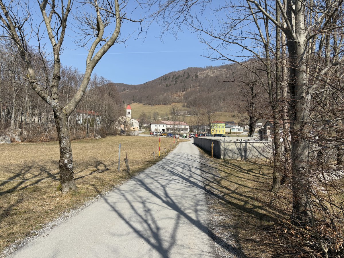 the car park is next to the cemetary, by the church in the pretty village of Otlica.. the car park is next to the cemetary, by the church in the pretty village of Otlica..