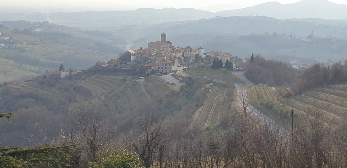 you can get here to the heart of the Gorica Hills wine region in 10 mins from Gorica and 50 mins from the Lodge! you can get here to the heart of the Gorica Hills wine region in 10 mins from Gorica and 50 mins from the Lodge!