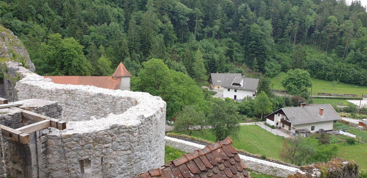 view down to the little car park over the battlements.. view down to the little car park over the battlements..