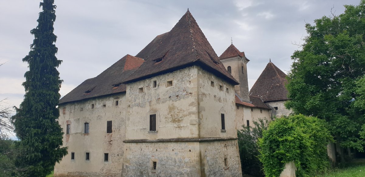 another one of Slovenia's unknown fairy tale castles just waiting around the next corner.. another one of Slovenia's unknown fairy tale castles just waiting around the next corner..