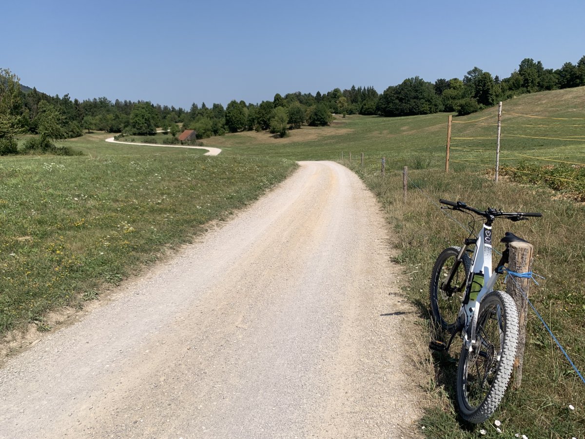 E Bike across the largest Disappearing Lake in Europe..