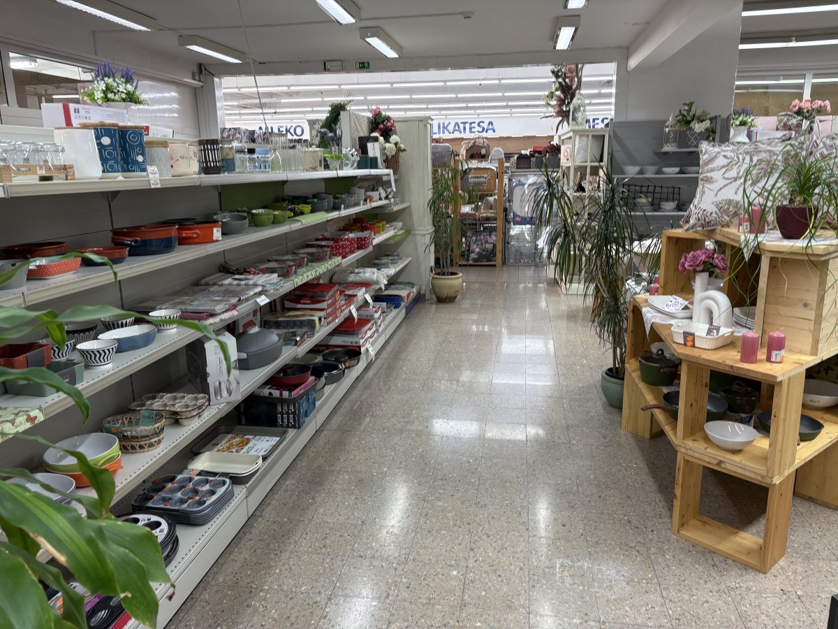 We challenge you to go into a Fama and not buy anything.. it is impossible.. We challenge you to go into a Fama and not buy anything.. it is impossible..