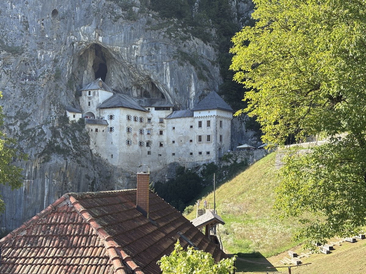 Fairytale Castles, Predjama and this view is just a 40 min walk DIRECT from the Lodge.. Fairytale Castles, Predjama and this view is just a 40 min walk DIRECT from the Lodge..