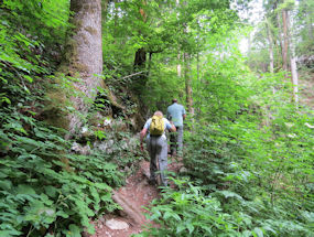 hiking in rakov skocjan